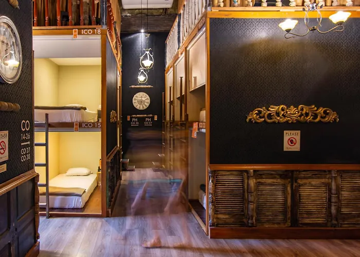 The Clock Hostel & Suites